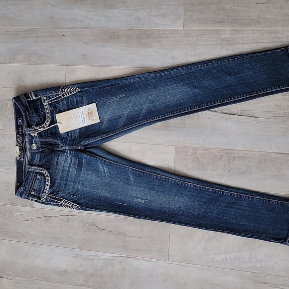 L.A. Idol Skinny Jeans NWT 🤩 - Picture 1 of 11